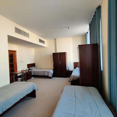 Oasis Hostel アブダビ エクステリア 写真