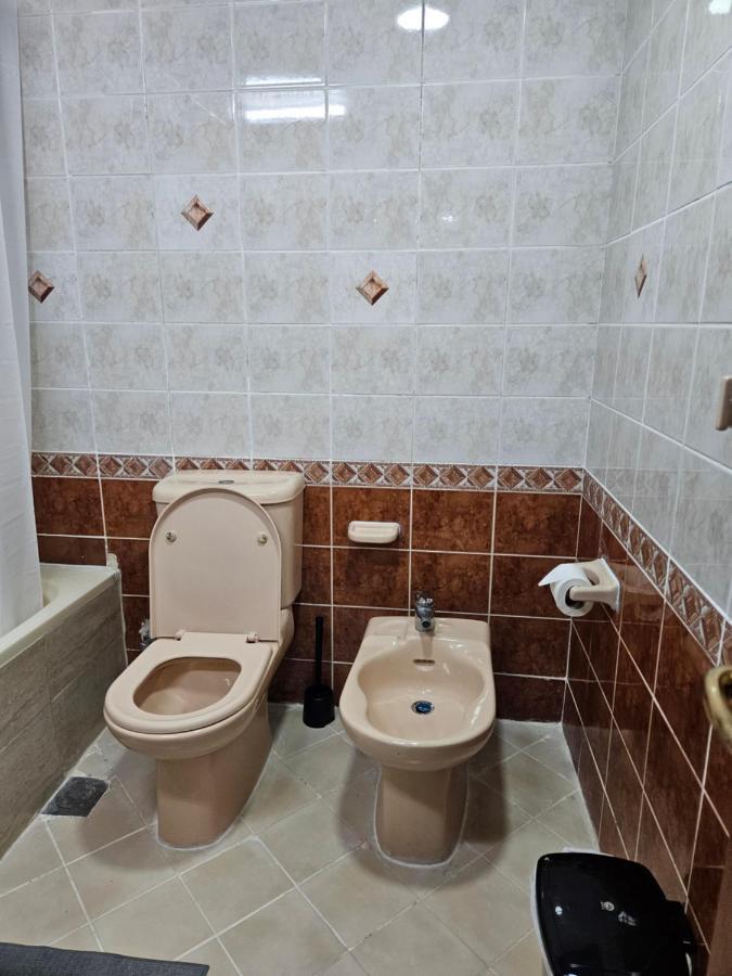 Oasis Hostel アブダビ エクステリア 写真