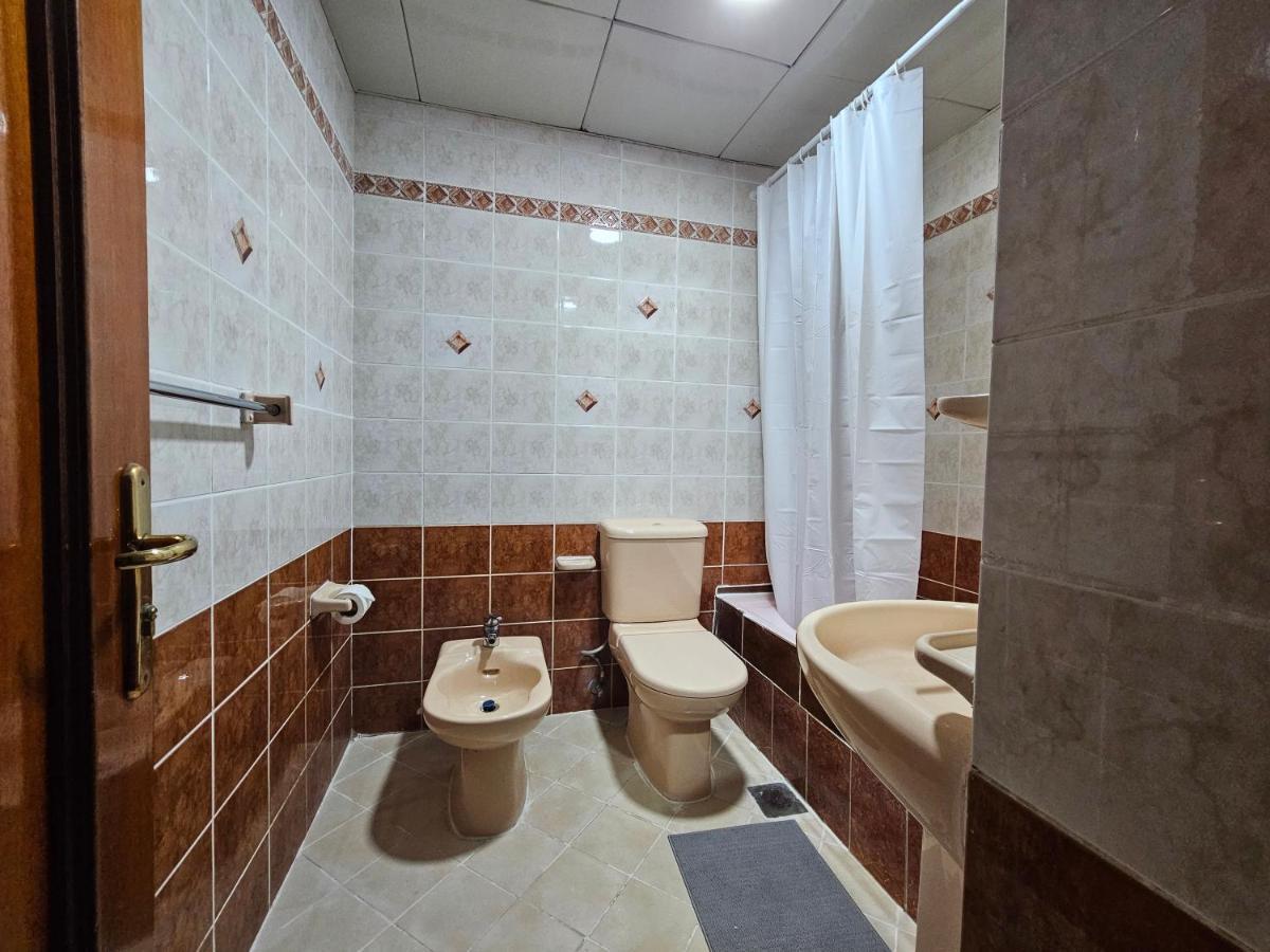Oasis Hostel アブダビ エクステリア 写真