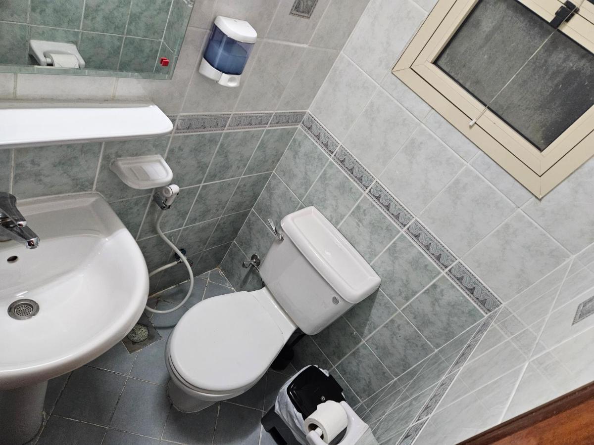 Oasis Hostel アブダビ エクステリア 写真
