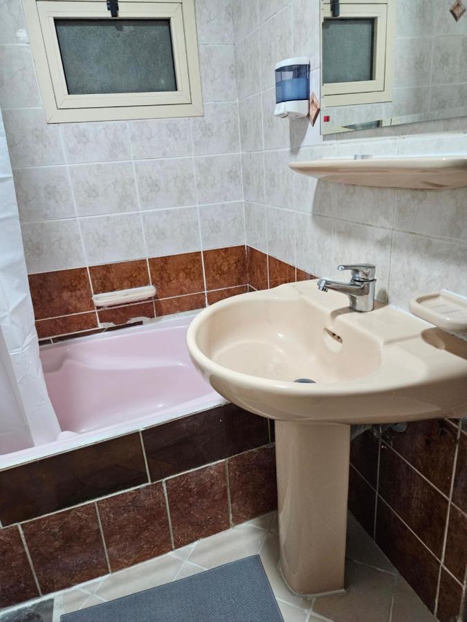 Oasis Hostel アブダビ エクステリア 写真