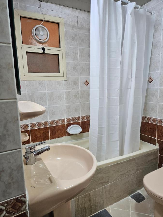 Oasis Hostel アブダビ エクステリア 写真