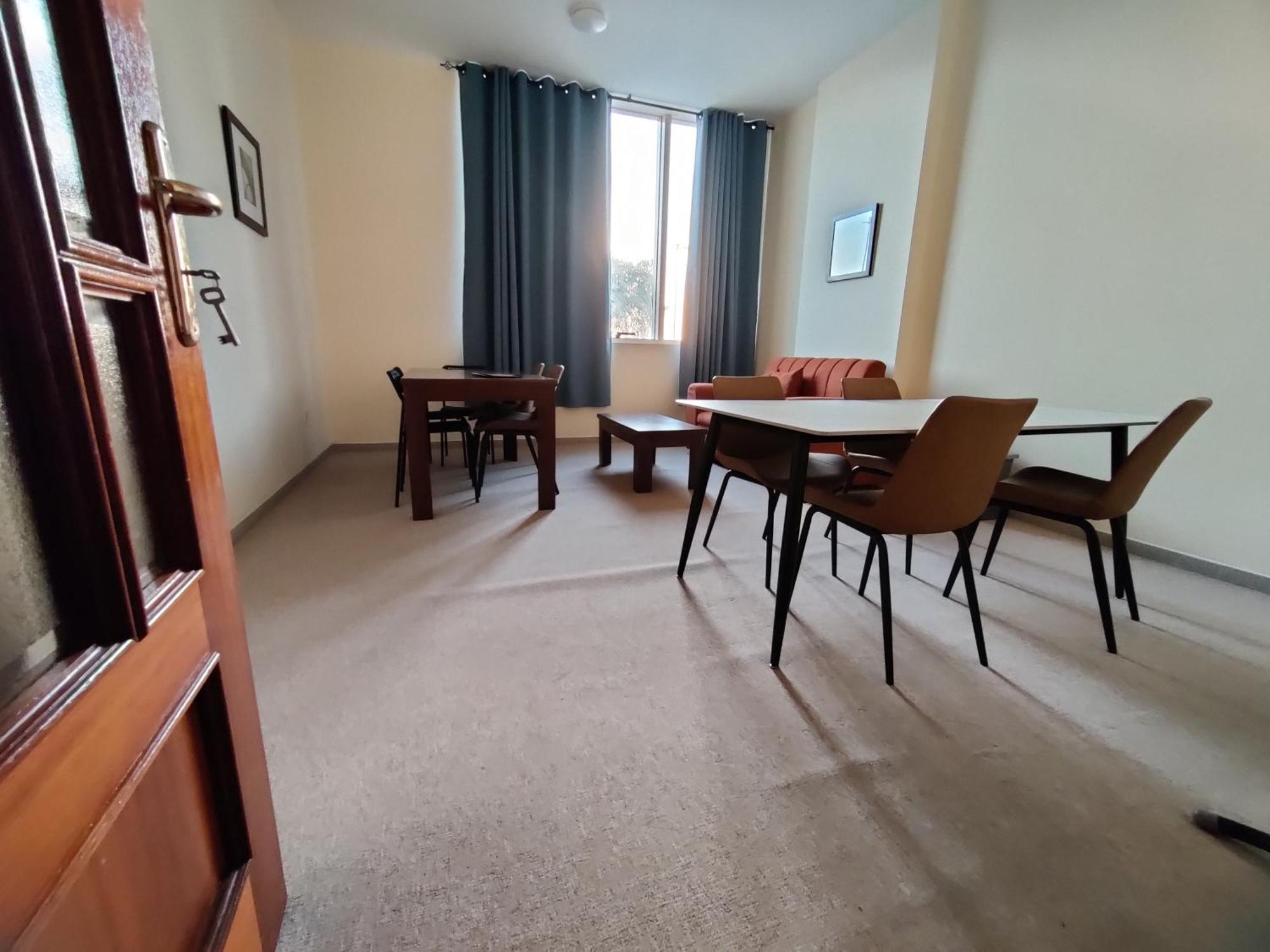 Oasis Hostel アブダビ エクステリア 写真